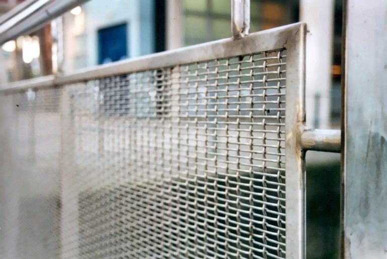 Woven wire mesh balustrade panel