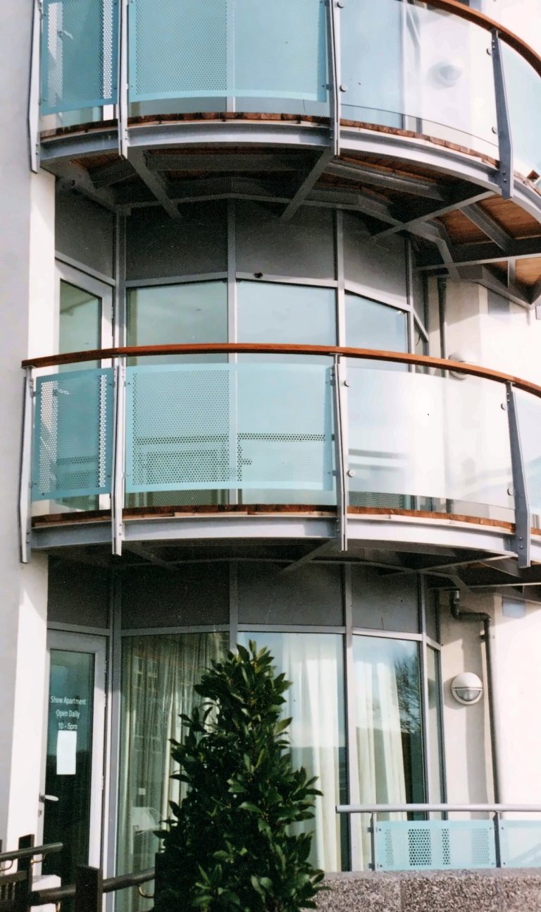 Curved balconies